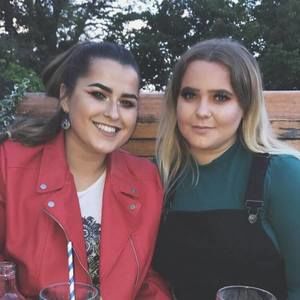 Meet your Posher, Becca